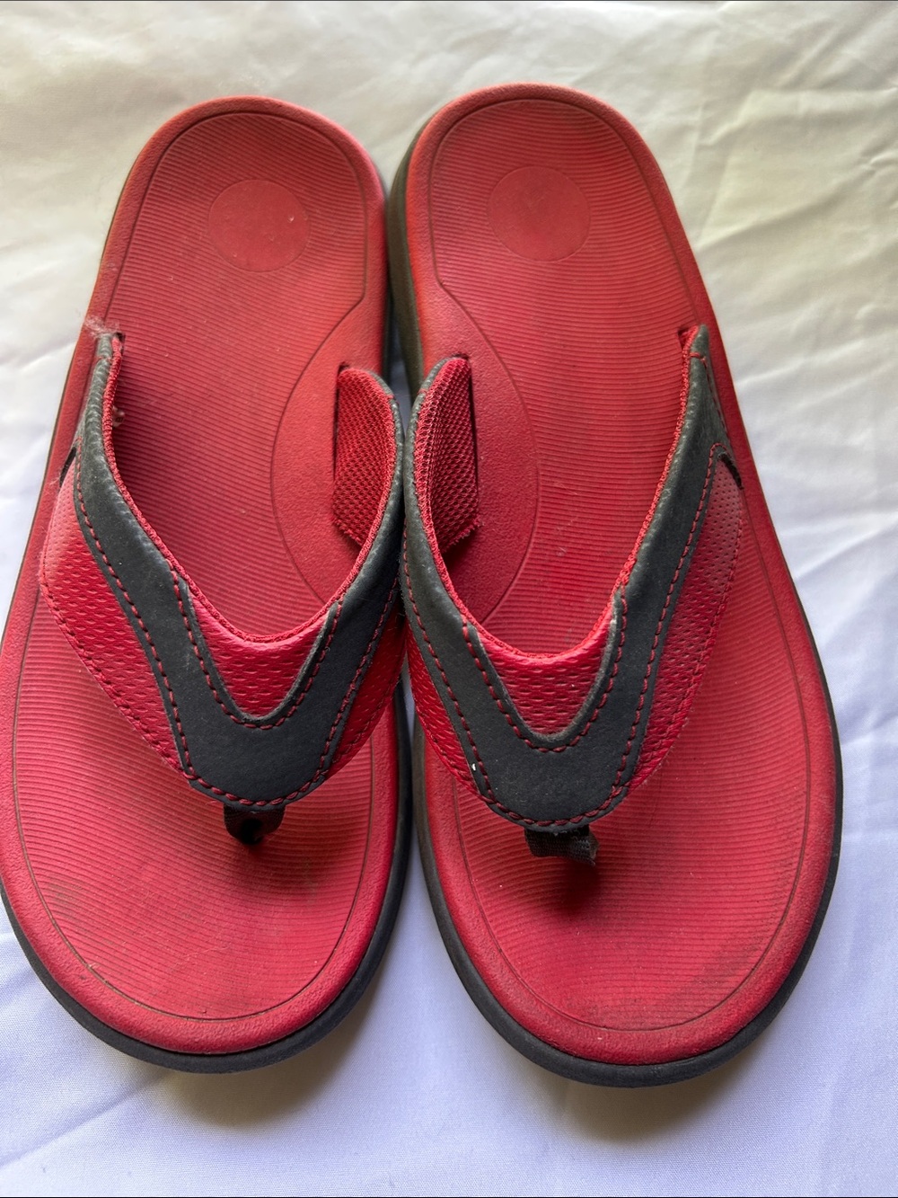 Red wonder nation boys Flip Flop Sandals size 4/5